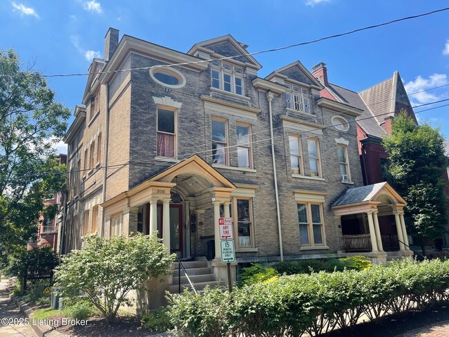 500 Belgravia Ct