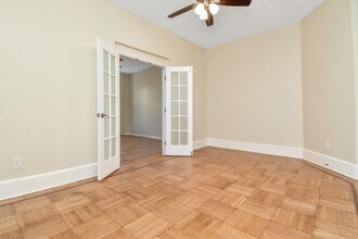 2307 New York Ave, Unit 2 in Union City, NJ - Foto de edificio - Building Photo