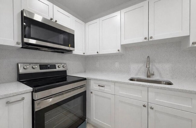 732 Neil Rd in West Palm Beach, FL - Building Photo - Building Photo