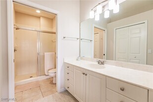20101 Seagrove St in Estero, FL - Building Photo