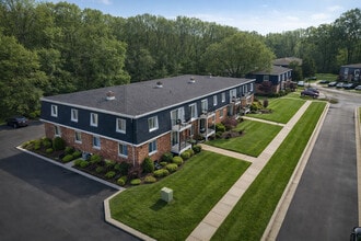 Z on Plymouth Luxury Apartments in Plymouth, MI - Building Photo - Building Photo