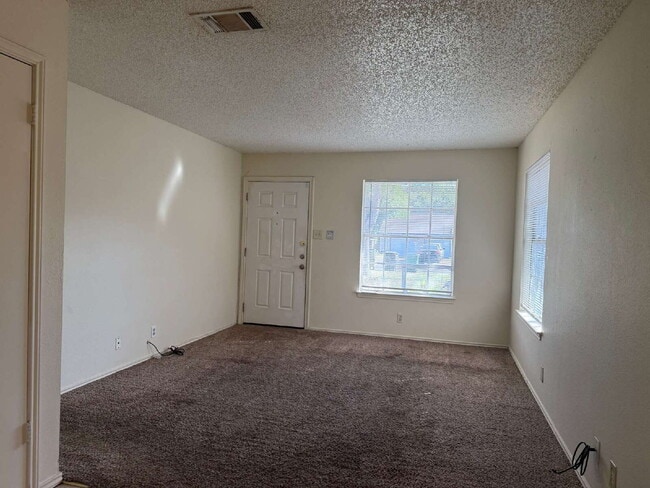 5219 Meadow Rise St in San Antonio, TX - Building Photo - Building Photo