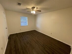 7004 Millrace Dr in Austin, TX - Building Photo - Building Photo