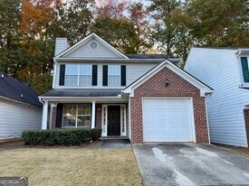 808 Hillandale Ln in Lithonia, GA - Building Photo