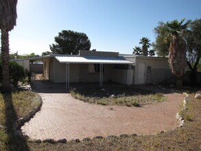 302 N Banff Ave in Tucson, AZ - Building Photo - Building Photo