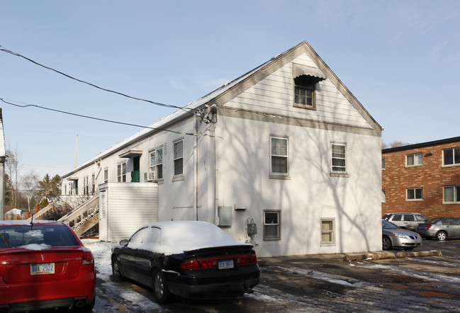 Garten Haus in East Lansing, MI - Foto de edificio - Building Photo