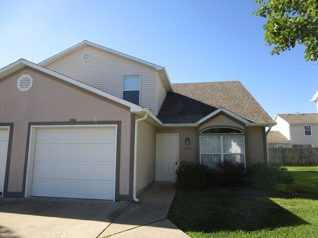 2412-2414-2414 Calder Ct