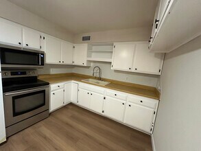 740 Tiger Lilly Ln in Bullhead City, AZ - Building Photo - Building Photo