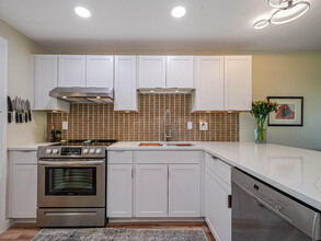 113 SE Sailfish Ln in Stuart, FL - Building Photo - Building Photo