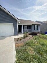 2022 Bluebonnet Drive in Mascot, TN - Building Photo - Building Photo
