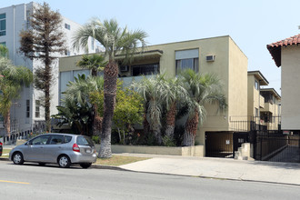 338 S Oxford Ave in Los Angeles, CA - Foto de edificio - Primary Photo