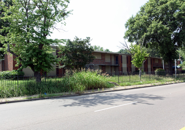 Watkins Manor in Memphis, TN - Foto de edificio - Building Photo