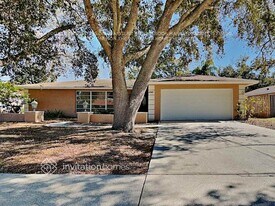 2989 Kenilwick Dr S, Unit 3B in Clearwater, FL - Building Photo