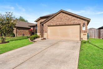 4031 Spurwing Ln in Baytown, TX - Building Photo - Building Photo