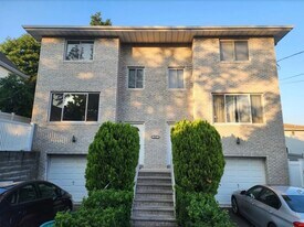 103 Prescott Ave, Unit B in Hawthorne, NJ - Building Photo