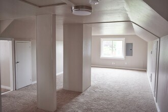 1901 N Washington St, Unit B in Tacoma, WA - Building Photo - Building Photo