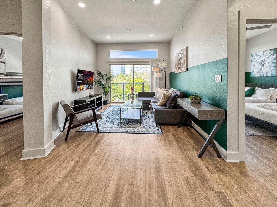 2901 Indiana St in Dallas, TX - Building Photo