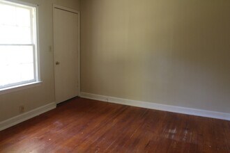 956 South St in Albany, GA - Building Photo - Building Photo