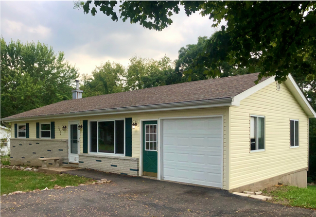 3324 Dale Dr in Imperial, MO - Foto de edificio - Building Photo