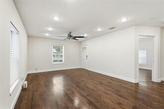 2618 Brandon St in Dallas, TX - Building Photo - Building Photo