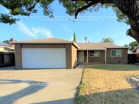 1637 Amapola St in Vacaville, CA - Building Photo