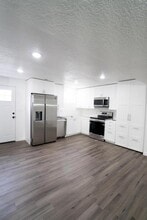 4658 Thayn Dr in West Valley City, UT - Building Photo - Building Photo