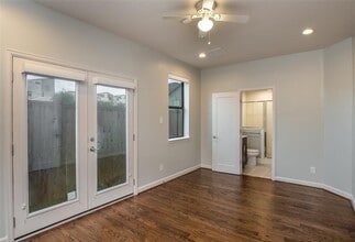 1418 Shearn St in Houston, TX - Building Photo - Building Photo