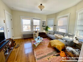 55 Brookley Rd, Unit 3L in Boston, MA - Building Photo