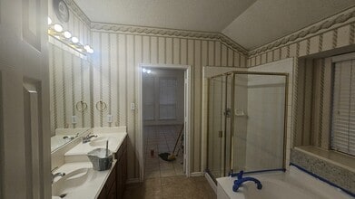 2100 Cantura Dr in Mesquite, TX - Building Photo - Building Photo