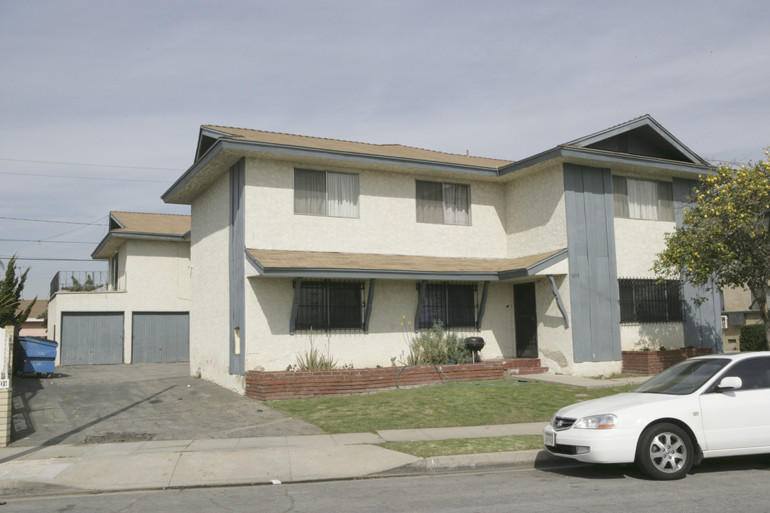 1053 Bluff Rd in Montebello, CA - Building Photo