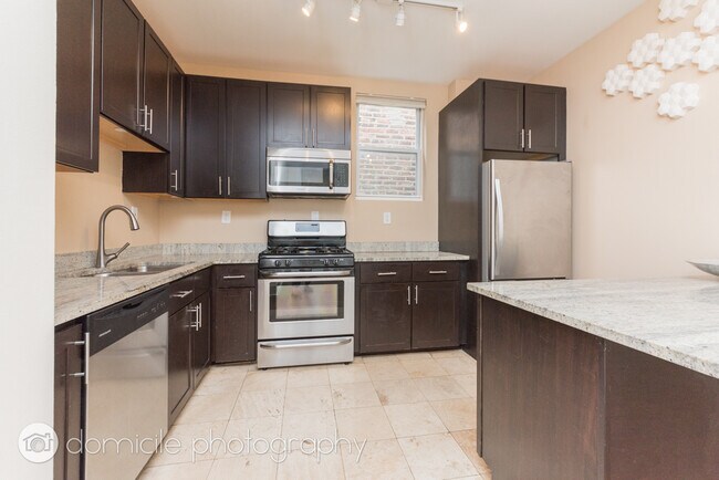 2005 W Race Ave, Unit 2