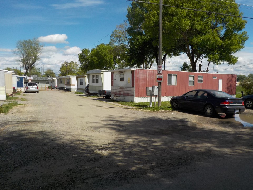 139 Prickett Ln in Billings, MT - Foto de edificio