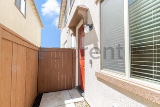 6193 Oberlander Dr in Roseville, CA - Building Photo - Building Photo
