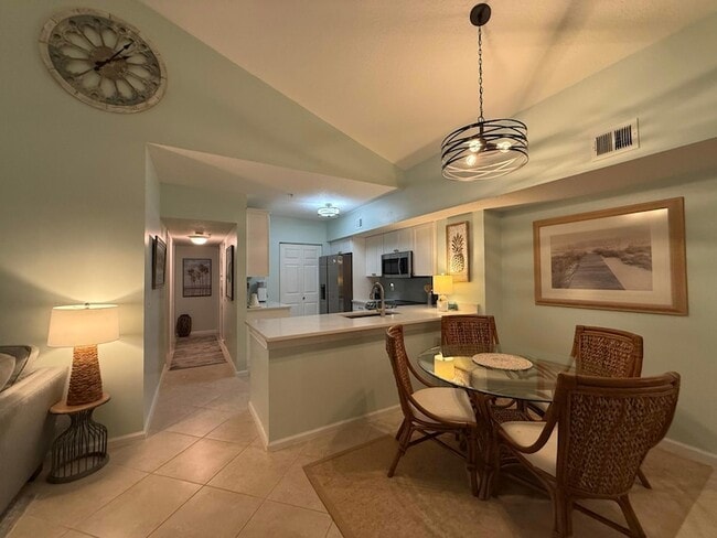 236 Village Blvd in Tequesta, FL - Building Photo - Building Photo