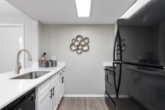 Heron Lake in Kissimmee, FL - Building Photo - Interior Photo