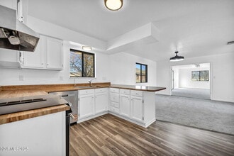 430 Calle De La Plata in Sparks, NV - Building Photo - Building Photo