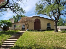 2902 Echo Ct in Carrollton, TX - Building Photo