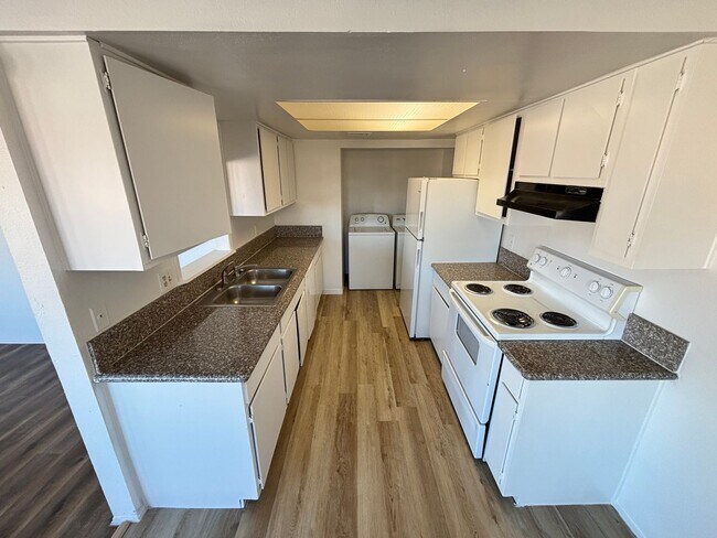 6991 Kepler Dr-Unit -1 in Las Vegas, NV - Building Photo - Building Photo