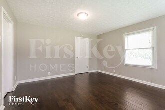 1215 Mt Pleasant E St in Greenwood, IN - Building Photo - Building Photo