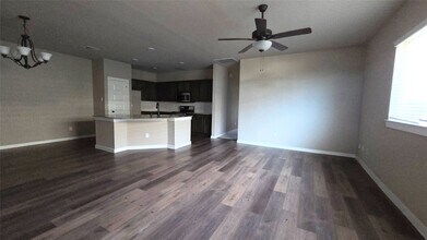 9721 Grosbeak Ln in Magnolia, TX - Building Photo - Building Photo