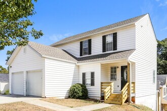 1014 Alford Ct in Lithonia, GA - Building Photo - Building Photo
