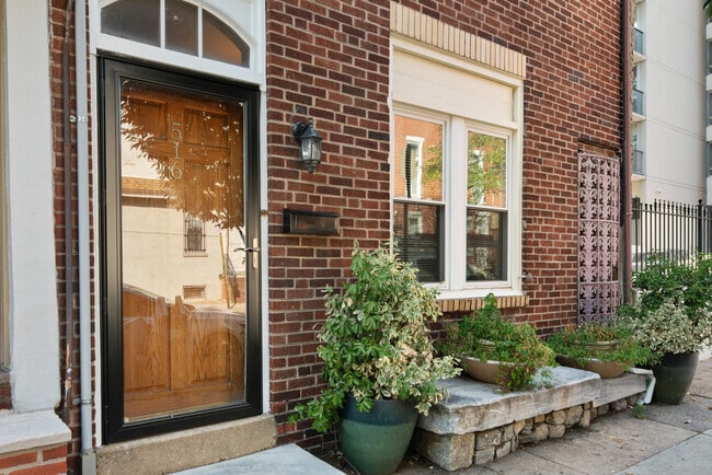 property at 516 S 13th St