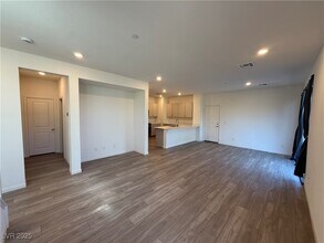 3620 Bitonto Ln in Henderson, NV - Building Photo - Building Photo