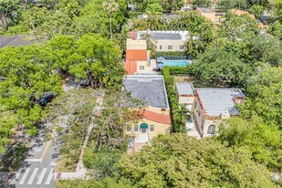 1503 Genoa St in Coral Gables, FL - Building Photo