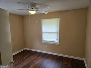 2242 Polar Rock Pl SW in Atlanta, GA - Building Photo - Building Photo