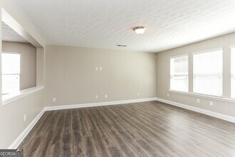 2210 Valley Creek Dr in Lithia Springs, GA - Building Photo - Building Photo