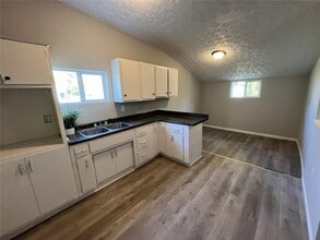 822 N Wolfe St in Muncie, IN - Building Photo - Building Photo