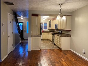 12301 Johns Rd in Anchorage, AK - Building Photo - Building Photo