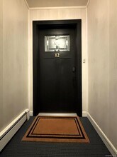 26 Layton Ave in Southampton, NY - Building Photo - Building Photo