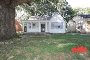 2415 Arlington Ave in Memphis, TN - Building Photo